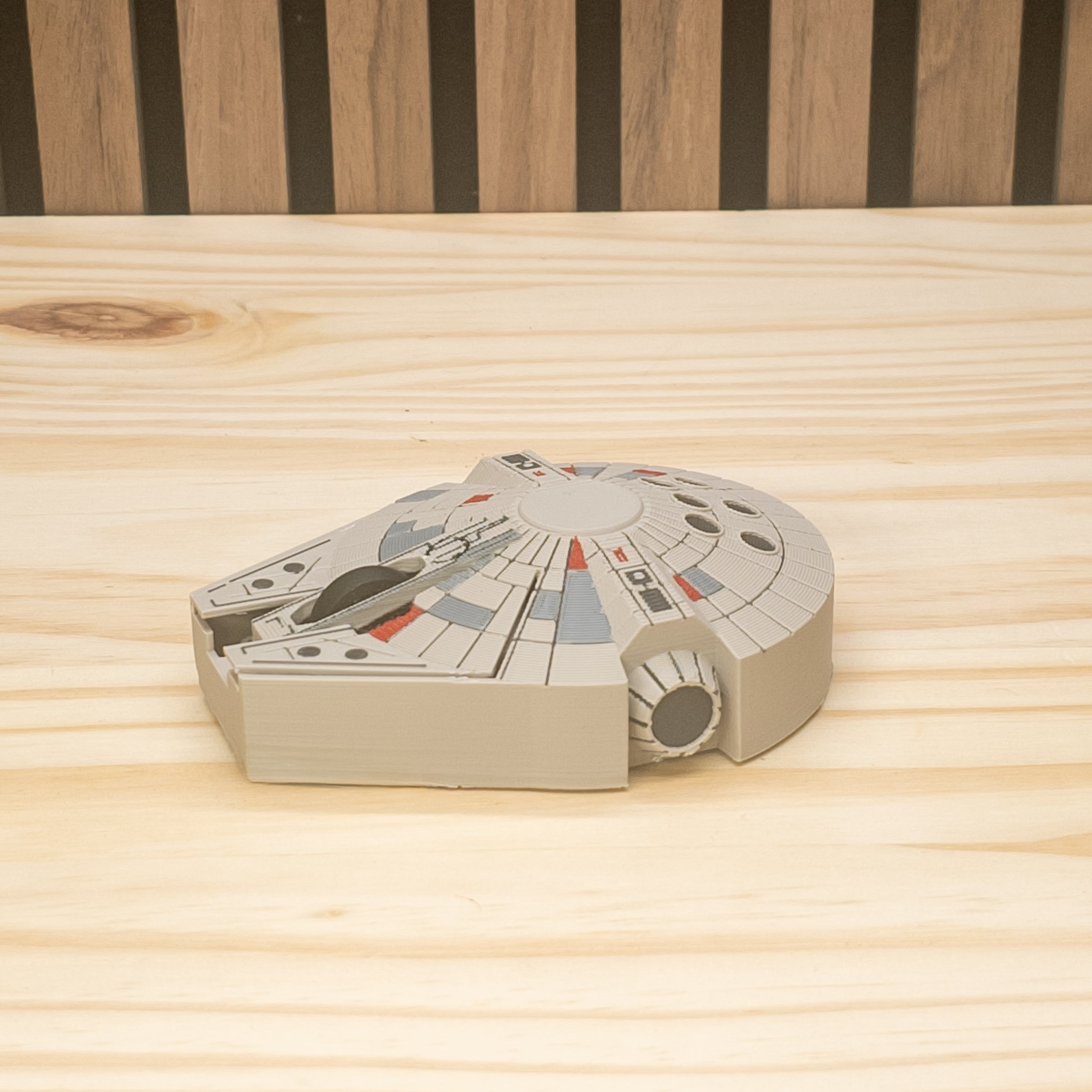 Millennium Falcon Wireless Mouse